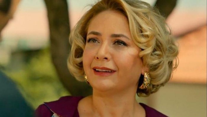 kizilcik-serbeti-pembe-kimdir-sibel-tascioglu-kimdir-nereli-kac-yasinda-meslegi-ne-burcu-boyu-ve-kilosu-kac-1667137049222.jpeg