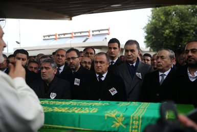 Galatasaray Teknik Direktörü Fatih Terim’in babası son yolculuğuna uğurlandı