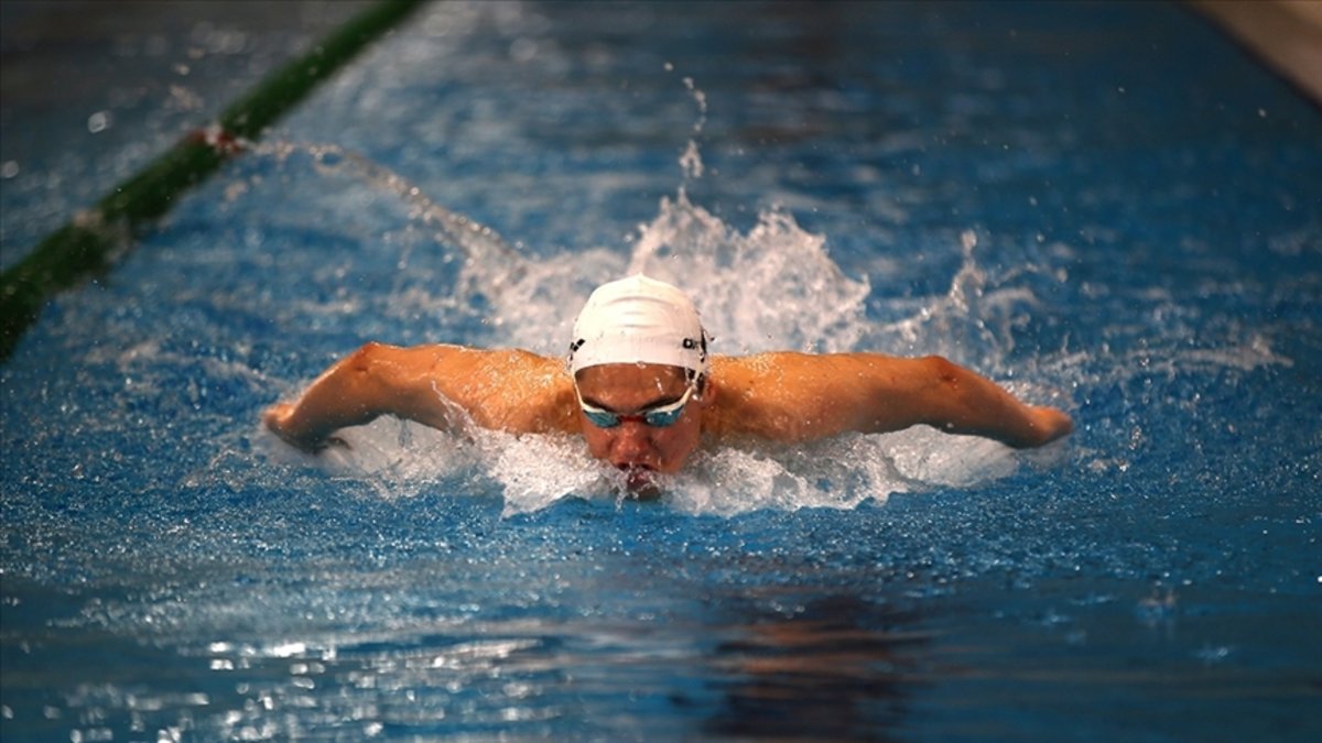 Milli yüzücüler, Prag ve Graz'da 11 madalya kazandı!