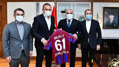 Trabzonspor Teknik Direktörü Avcı'dan Trabzon Büyükşehir Belediye Başkanı Murat Zorluoğlu'na ziyaret