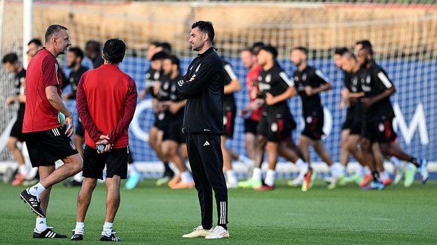 Beşiktaş'ta Z raporu! 10 isim sınıfta kaldı