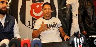 Adriano’dan Napoli maçı yorumu