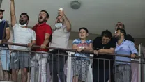 Balkonda izlediler