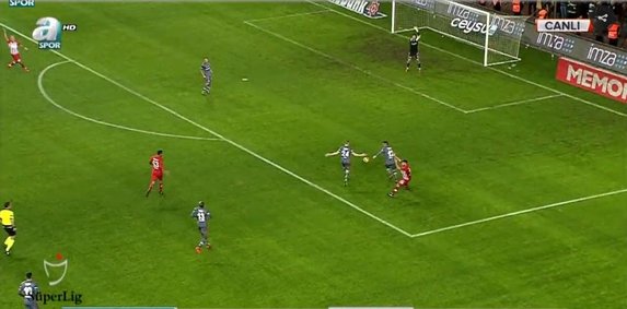 Erman Toroğlu: "Penaltıyı Metin Şentürk bile gördü hakem göremedi"