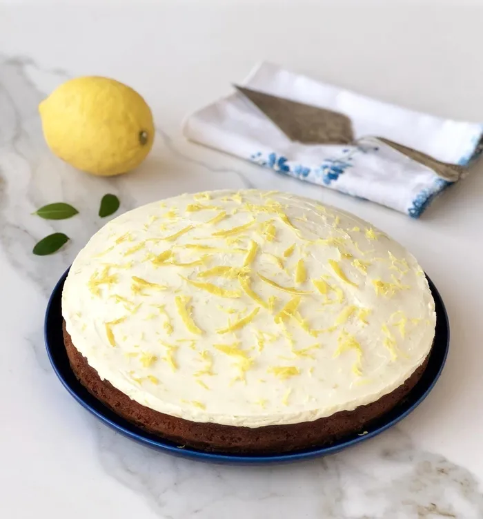 limon-soslu-kremali-yaz-keki-tarifi-limon-soslu-kremali-kek-nasil-yapilir-malzemeleri-yapilisi-ve-puf-noktalar-1691578215940.jpeg Limon soslu kremalı kek tarifi, malzemeleri, yapılışı ve püf noktaları nedir? - 1