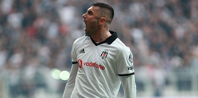 Beşiktaş'tan Burak Yılmaz'a yeni sözleşme
