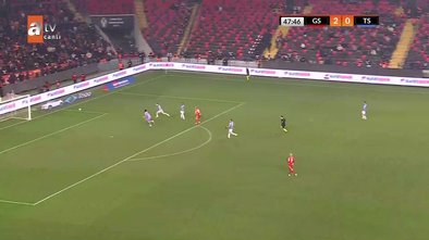 Galatasaray 3. gole çok yaklaştı!