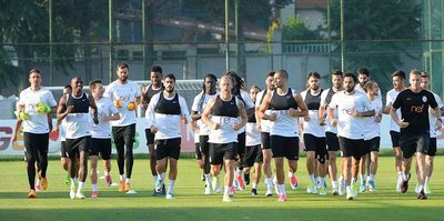 Galatasaray kamp için yola çıktı