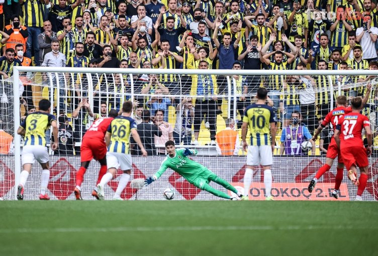 Son dakika spor haberi: Fenerbahçe'de Vitor Pereira'dan Altay Bayındır'a moral