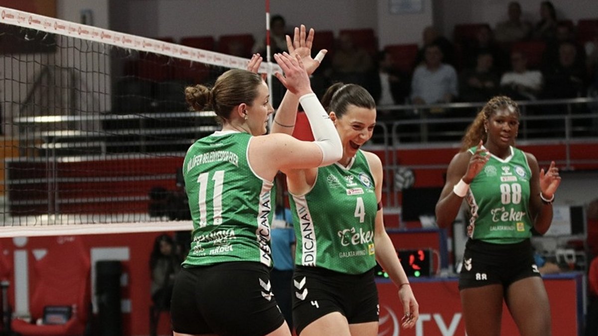 Beşiktaş Kadın Voleybol Takımı, Rus smaçör Shemanova'yı kadrosuna kattı