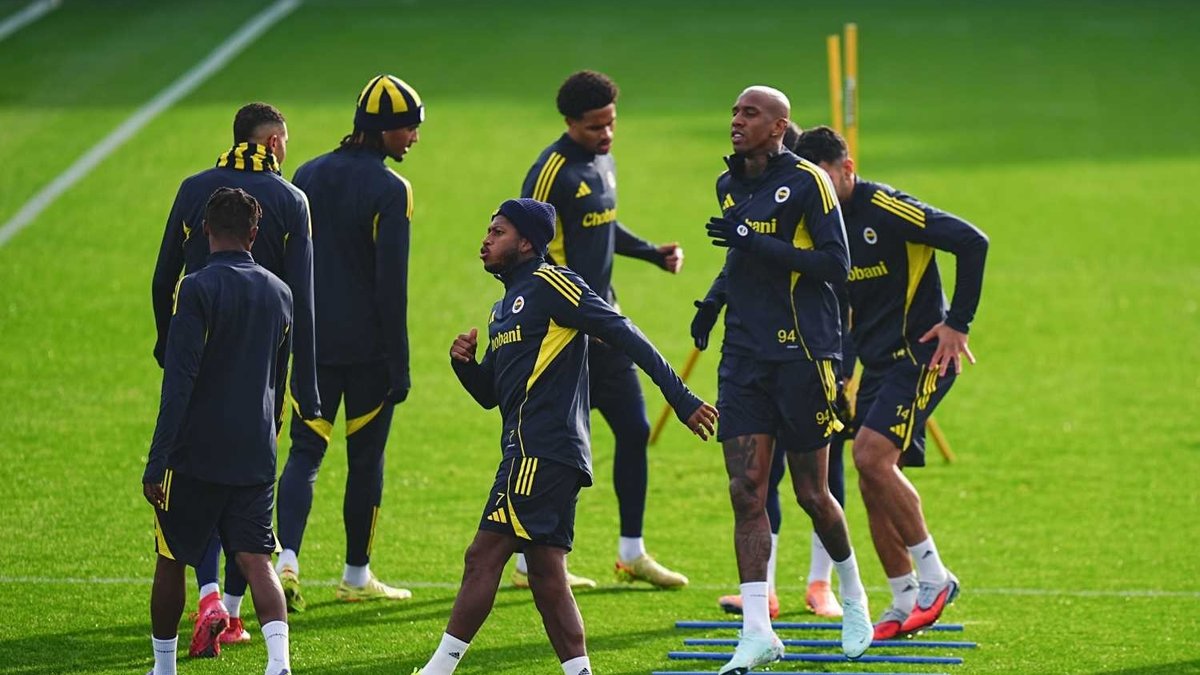 Fenerbahçe'de ayrılık kararı! İşte sezon sonu gönderilecek o isim