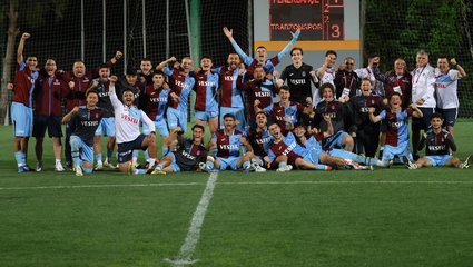 Trabzonspor'dan şampiyon olan U19 takımına tebrik