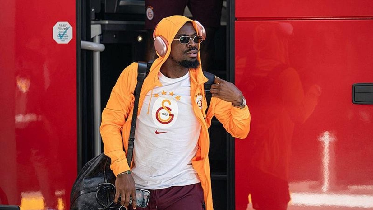 Aurier siftah yapıyor