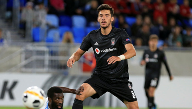 Umut Nayir Hajduk Split için Hırvatistan'a uçtu! İmzayı atıyor | Son dakika Beşiktaş transfer haberleri