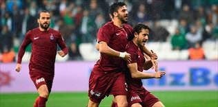 Musa Nizam sedye ile çıktı