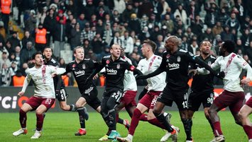 Besiktas held to 1-1 draw in snow-hit Turkish league match