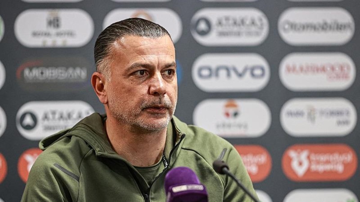 Hatayspor Teknik Direktörü Murat Şahin: Bir anda her şeyi değiştirmek kolay değil Hatayspor Teknik Direktörü Murat Şahin: Bir anda her şeyi değiştirmek kolay değil