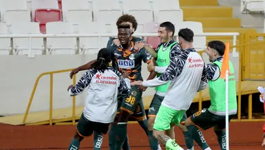 Sivasspor 1-1 Alanyaspor (MAÇ SONUCU - ÖZET)