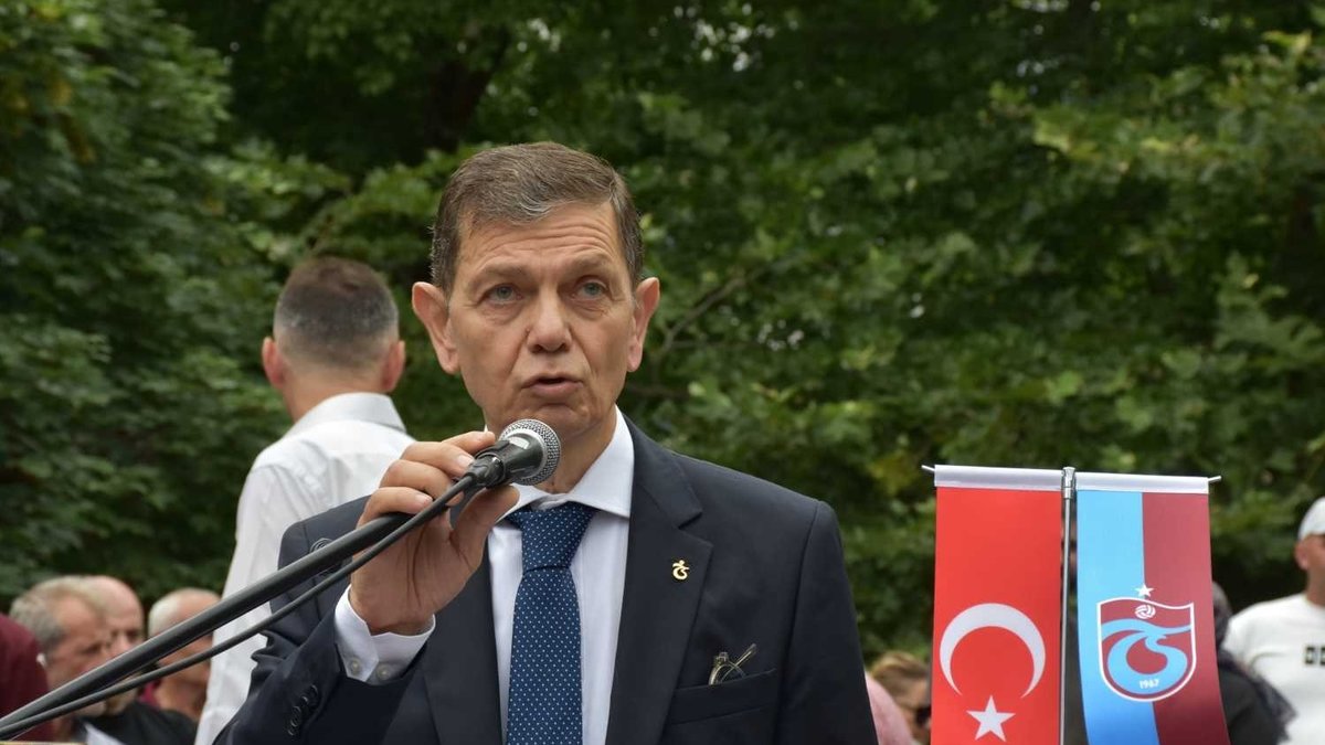Trabzonspor Divan Başkanlık Kurulu Başkanı Mahmut Ören'den Uğurcan Çakır açıklaması Trabzonspor Divan Başkanlık Kurulu Başkanı Mahmut Ören'den Uğurcan Çakır açıklaması