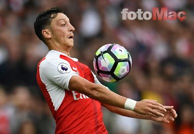 Almanlar ve İngilizler Mesut Özil’e karşı saldırıya geçti