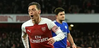 Mesut attı Arsenal kazandı