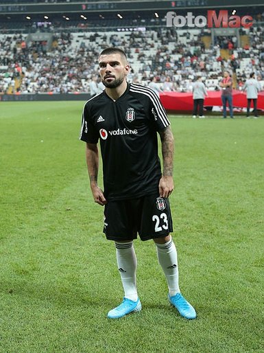Beşiktaş’ın UEFA kadrosu açıklandı! Burak Yılmaz sürprizi