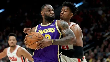 LeBron tarihe geçti