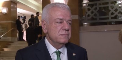 Başkan, Aziz Behich'i açıkladı! Transfer...