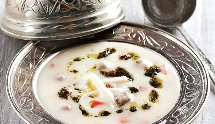 ramazan-iftar-menusu-2023-orucun-ilk-gunu-en-guzel-iftar-yemegi-ramazanin-ilk-gunu-corba-ana-yemek-tatli-salat-1679311305450.jpeg
