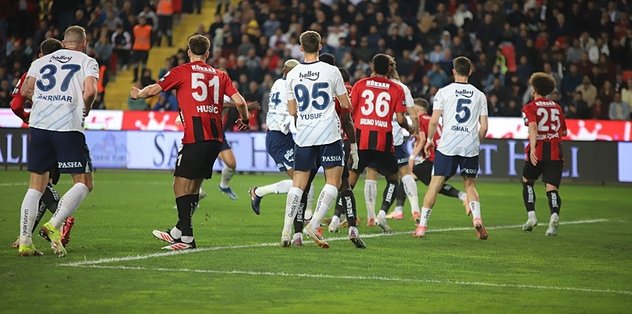 Fenerbahçe penaltı kazandı! İşte o pozisyon