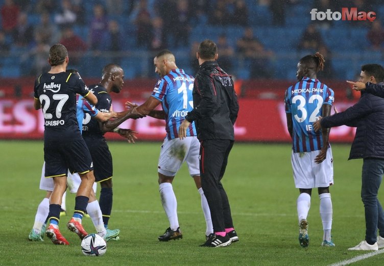 Trabzonspor Fenerbahçe maçında 2 gol atan Bakasetas Yunanistan'da gündem oldu