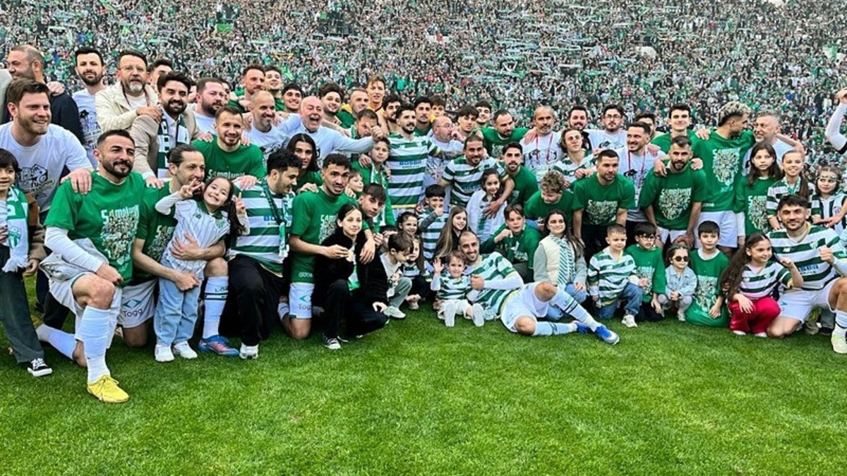 Trendyol 1. Lig'e yükselen Bursaspor'da satışa sunulan 39 bin kombine tükendi