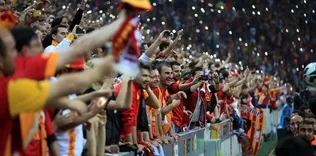 Galatasaray taraftarı şova hazırlanıyor