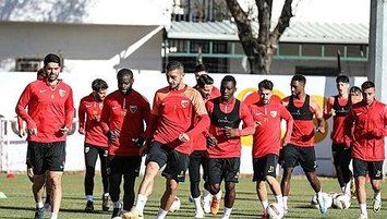 Kayserispor 3 eksikle Trabzon'a geldi