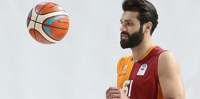 Göksenin Köksal "Galatasaray taraftarı desteğini bizden eksik etmesin"