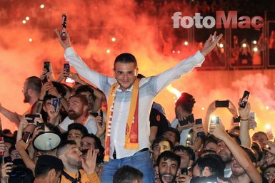 Galatasaray’dan Radamel Falcao’ya görkemli imza töreni