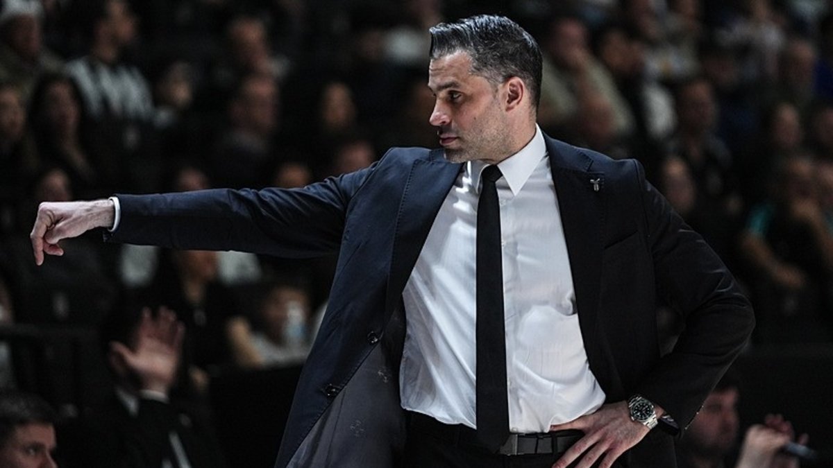 BKT EuroCup'ta yılın başantrenörü Dusan Alimpijevic!