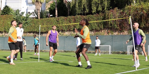 Alanyaspor’da tempo düşmedi