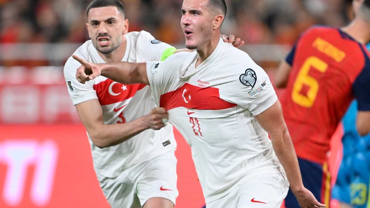 Fenerbahçe'den golcü transferinde ters köşe!