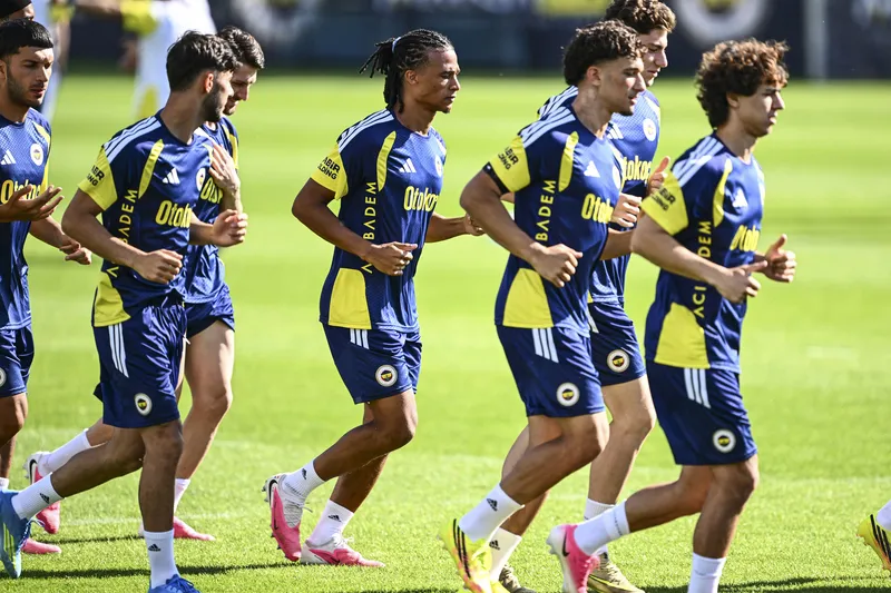 lask-linz-fenerbahce-maci-saat-kacta-hangi-kanalda-1784012434367.jpg