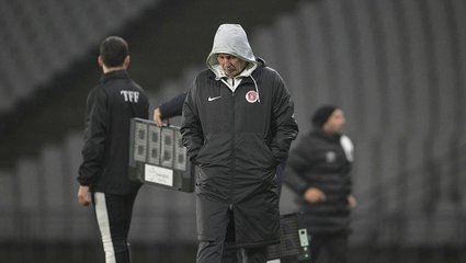 Antalyaspor'da Sergen Yalçın: Ödemelerle ilgili hiçbir sıkıntı yok