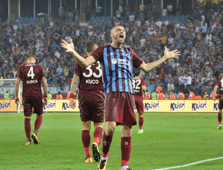Burak Yılmaz Trabzonspor'a veda ediyor
