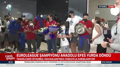 Son dakika spor haberleri: THY EuroLeague'de şampiyonu Anadolu Efes'e coşkulu karşılama!