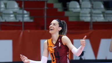 Son dakika spor haberleri: Galatasaray'da forma giyen voleybolcu Alexia Carutasu Türk vatandaşı oldu