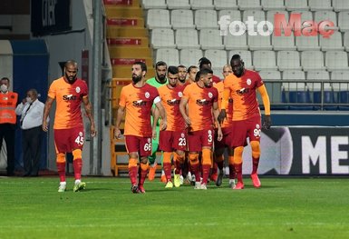 Galatasaray yönetiminden yeni maaş kararı! Bundan böyle...