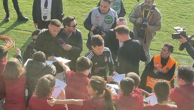 Depremzede çocuklar Ümraniyespor - Beşiktaş maçında ağırlandı