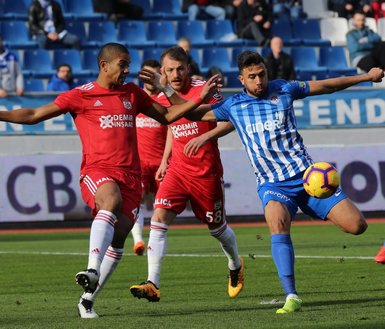 Kasımpaşa - Sivasspor maçından kareler