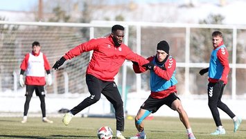 Sivasspor hazırlıklarını sürdürüyor