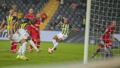 Fenerbahçe - Antwerp maçında Enner Valencia penaltı kaçırdı! İşte o pozisyon