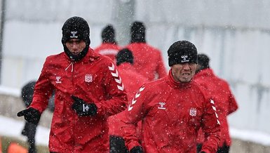 Karlar altında çalıştı